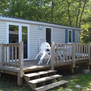 **** Camping Mobile Kerlann France